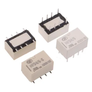 Signal relay for control-circuit switching and signal transfer